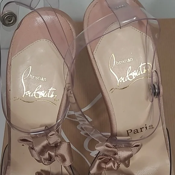 Christian Louboutin Women’s Heels 👠 - Picture 7 of 8